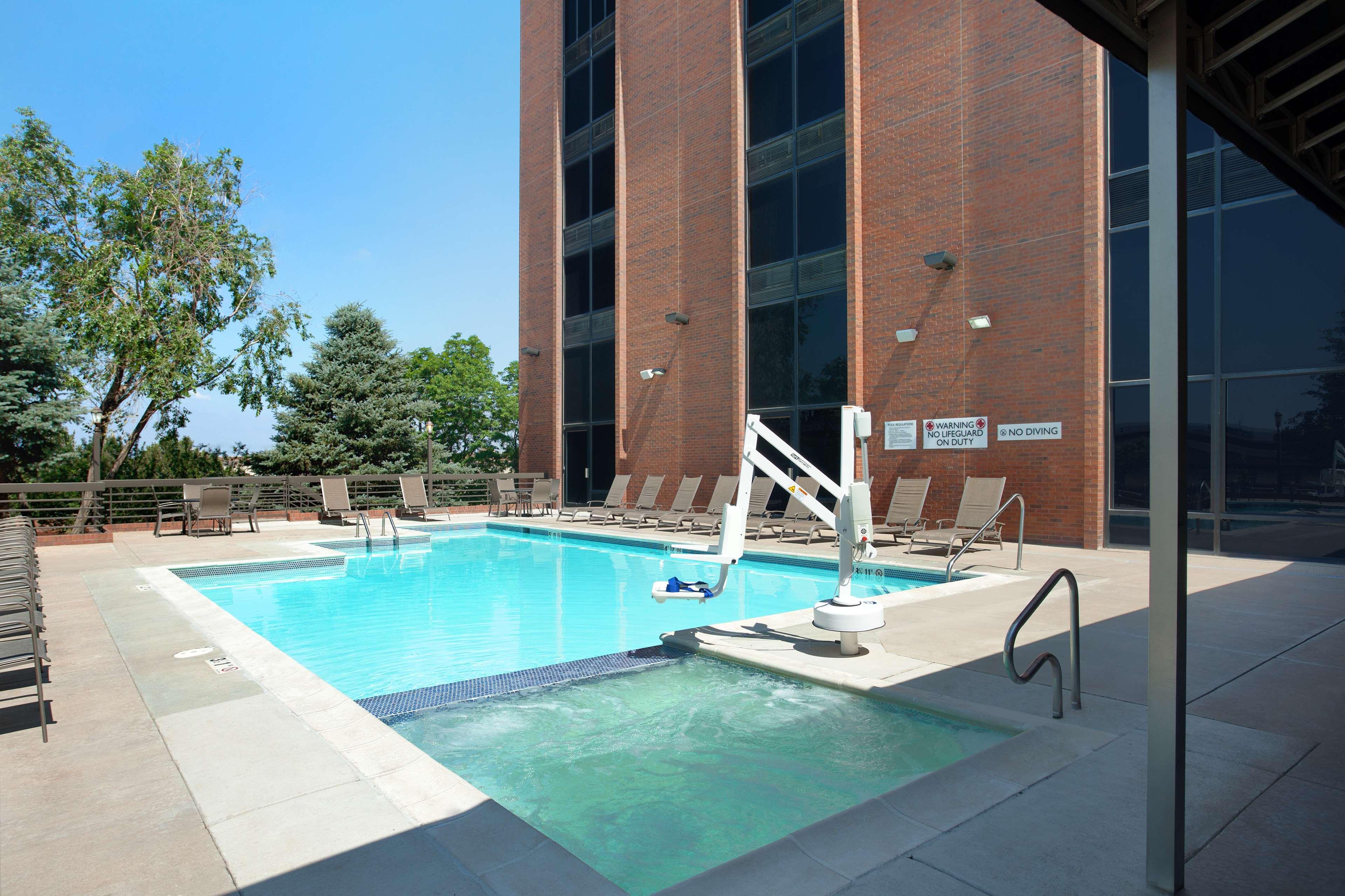 Red Lion Hotel Denver Southeast Aurora Exterior photo